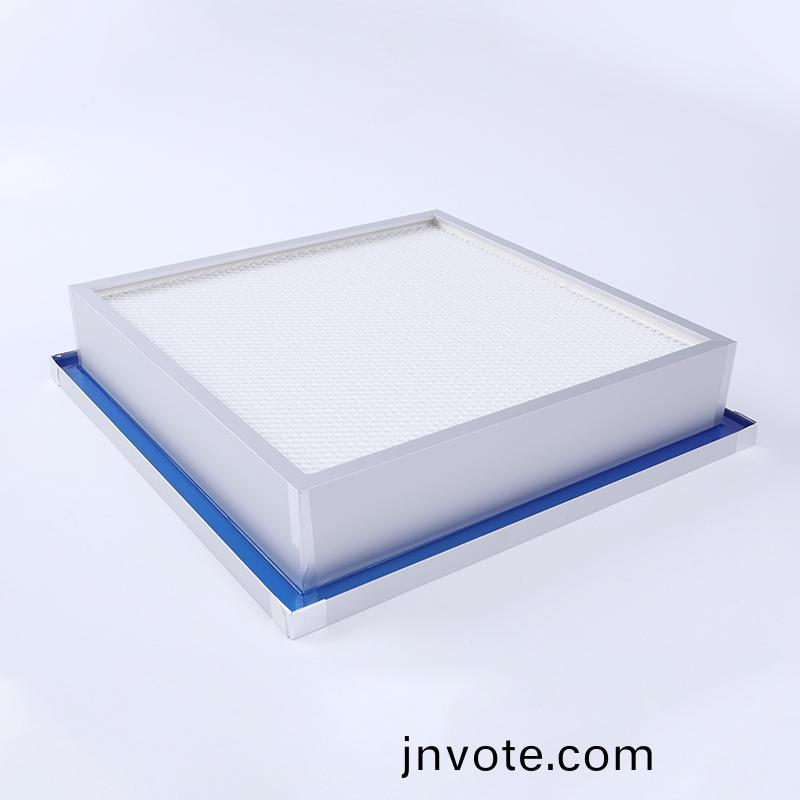 如(ru)何掌(zhang)握空(kong)氣(qi)過(guo)濾(lv)器的更(geng)換(huan)週(zhou)期(qi)